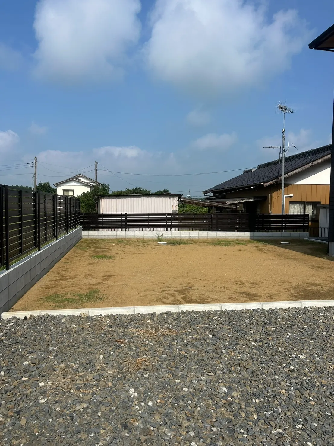 茨城県行方市N様邸　外構工事フェンスブロック工事 施工後01